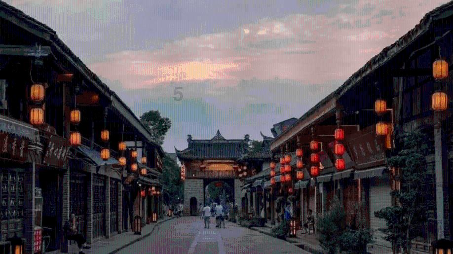 尽在卡其色褶皱小衫配白色小短裤,尽显时尚感,你敢挑战这样的搭配吗?,专注解答你的疑问